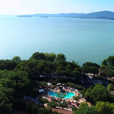 Cerquestra Camping Village Monte del Lago Exteriér fotografie