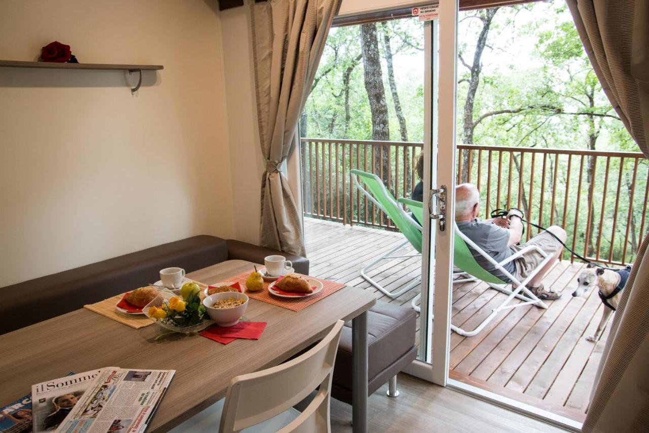 Cerquestra Camping Village Monte del Lago Exteriér fotografie