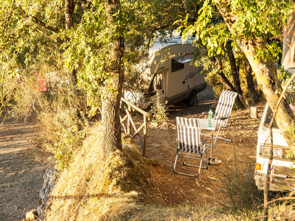 Cerquestra Camping Village Monte del Lago Exteriér fotografie