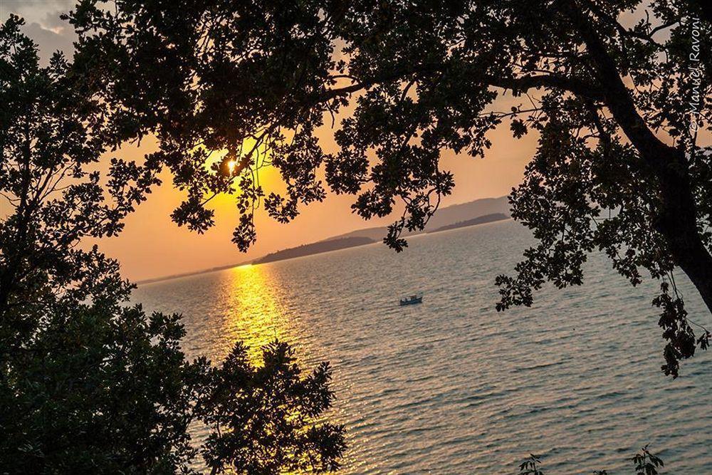 Cerquestra Camping Village Monte del Lago Exteriér fotografie