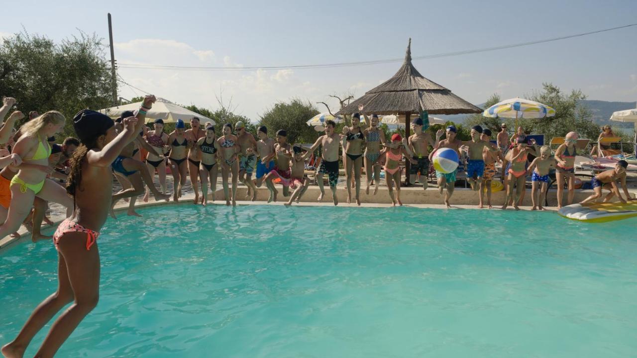 Cerquestra Camping Village Monte del Lago Exteriér fotografie